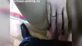 Трахаю на рабочем столе в жопу а она мастурбирует(ЧАСТНОЕ ДО